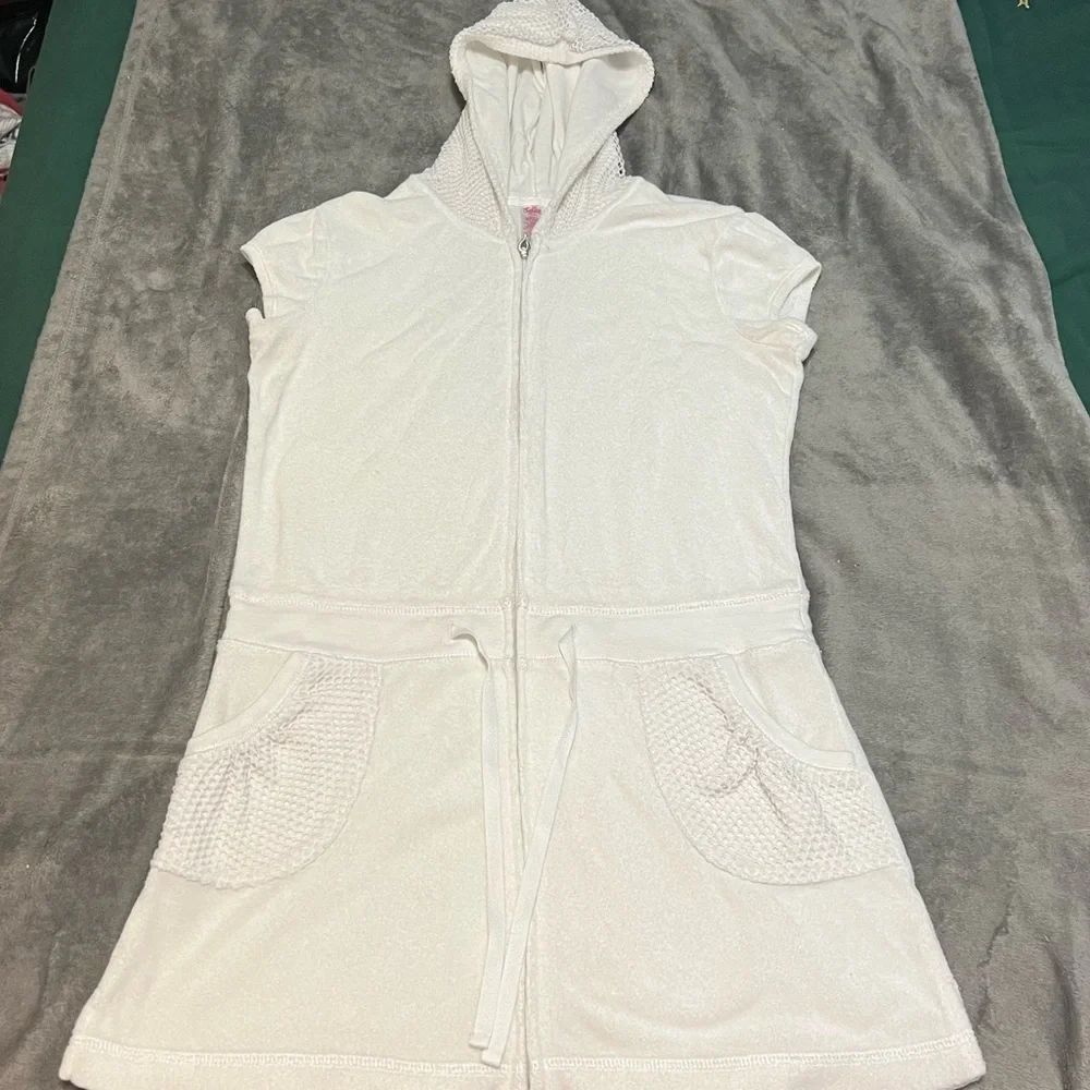 #38 White cover up